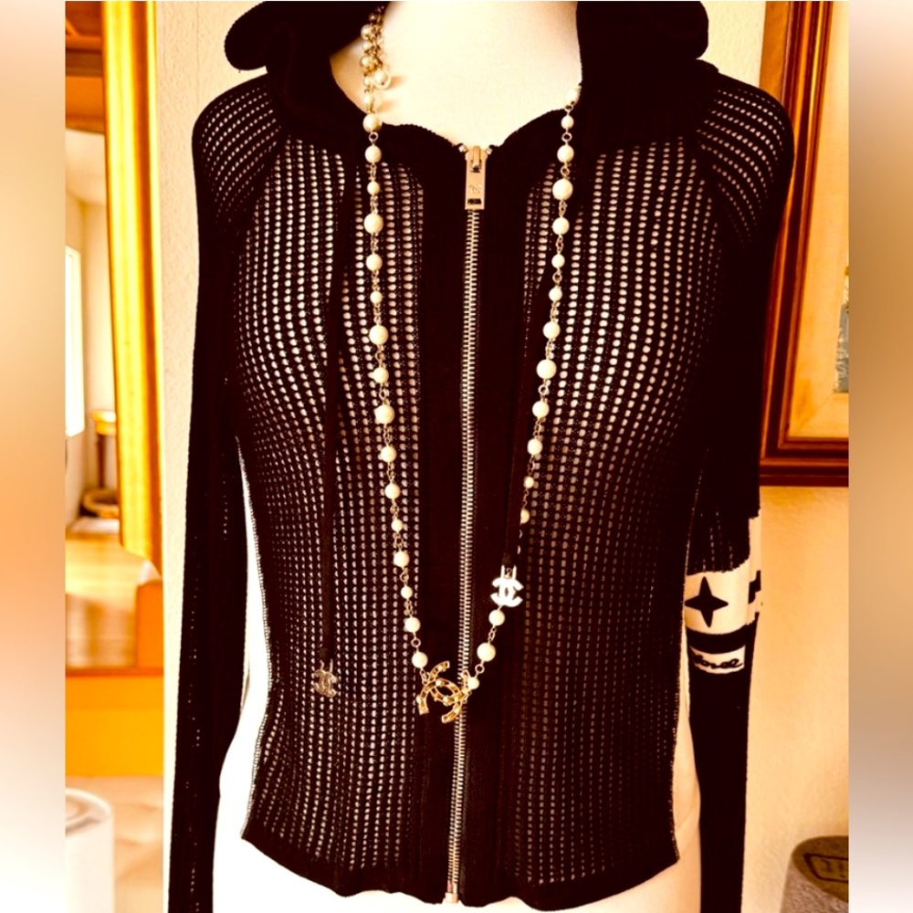 Authentic CHANEL Black CC SHW Hoodie Cardigan Sweater size 40 Excellent RARE!